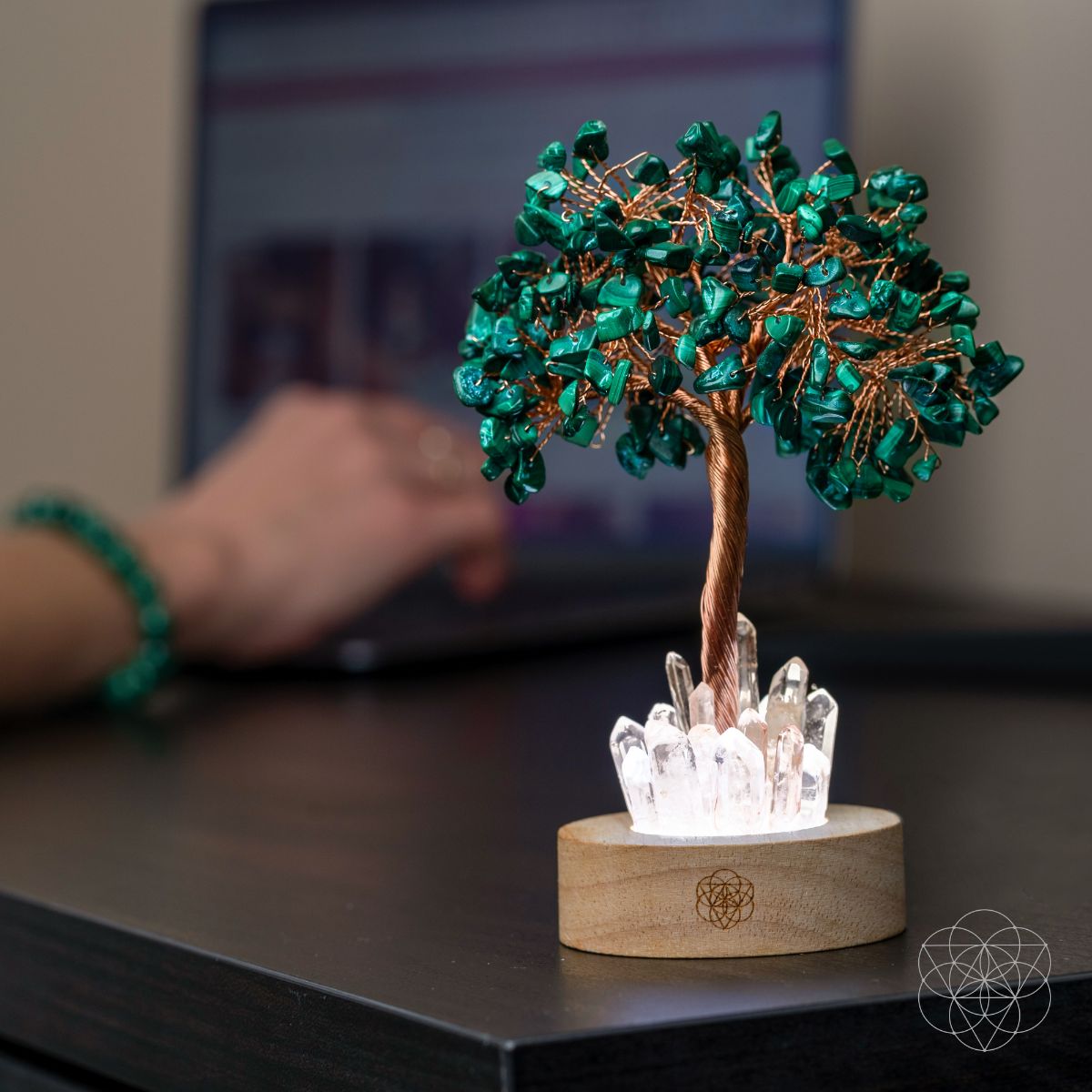 Malachite Anxiety Tree Lamp - The misfit market