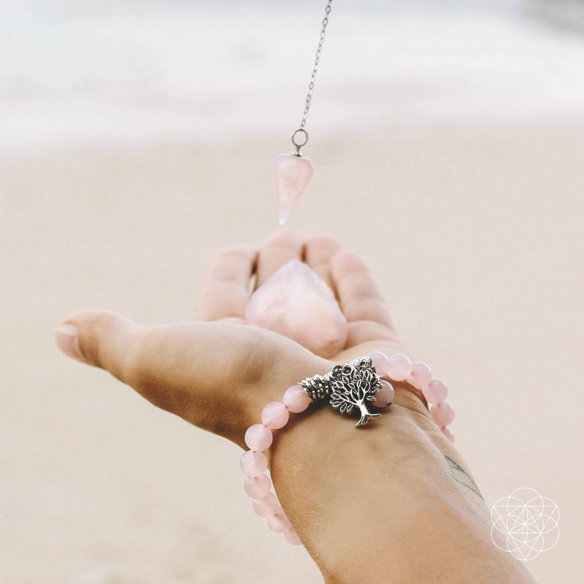 The Rose Quartz Healing Crystal Set - The misfit market